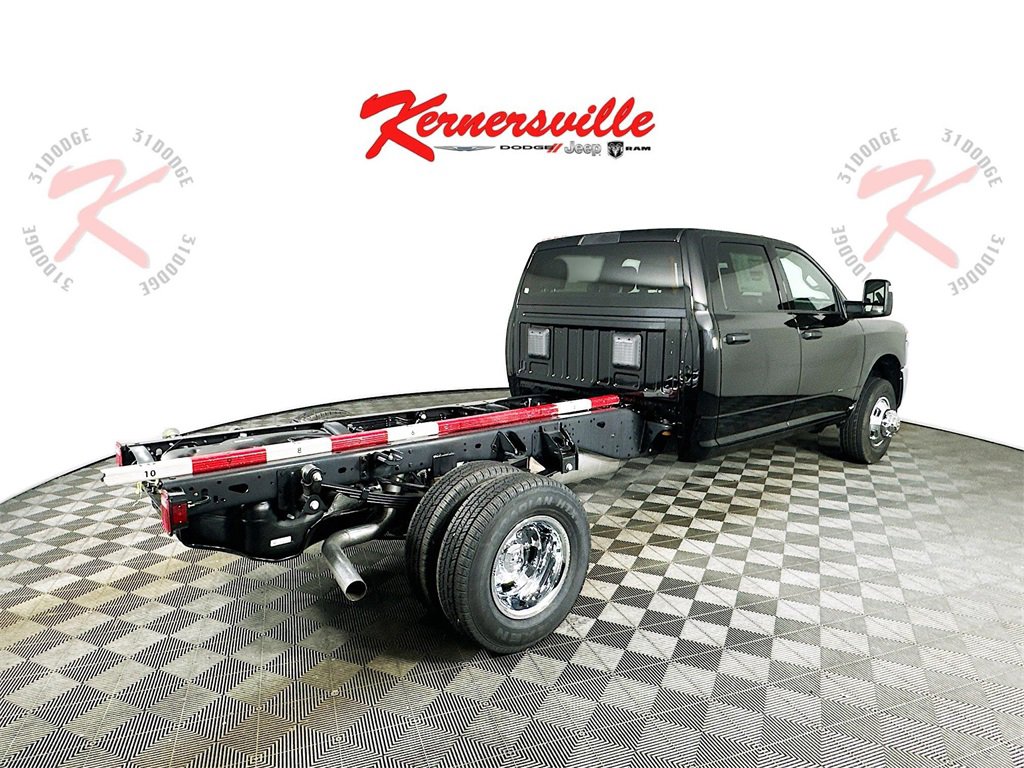 New 2026 RAM 3500 Tradesman image 7