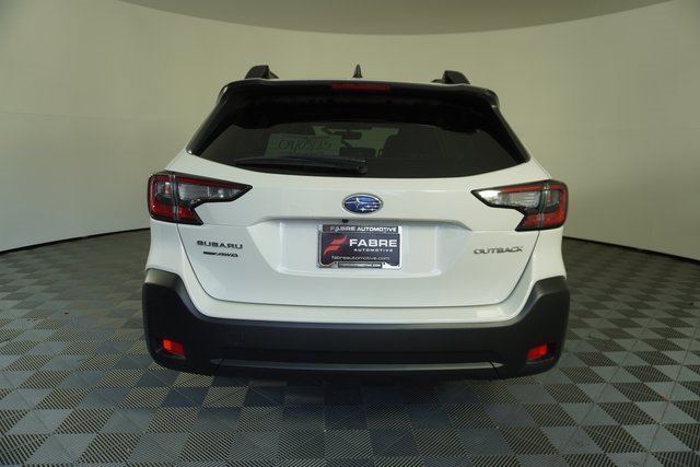 Used 2025 Subaru Outback Premium image 6