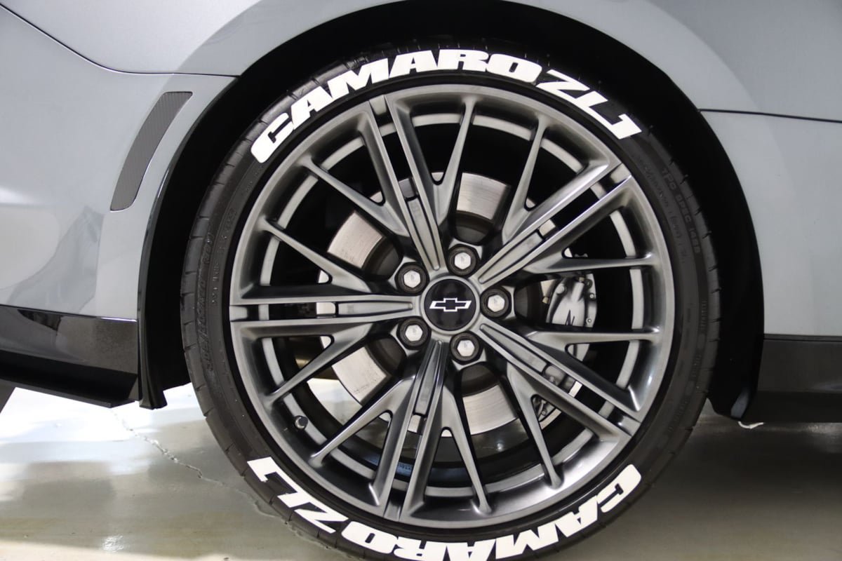 Used 2022 Chevrolet Camaro ZL1 RWD image 83
