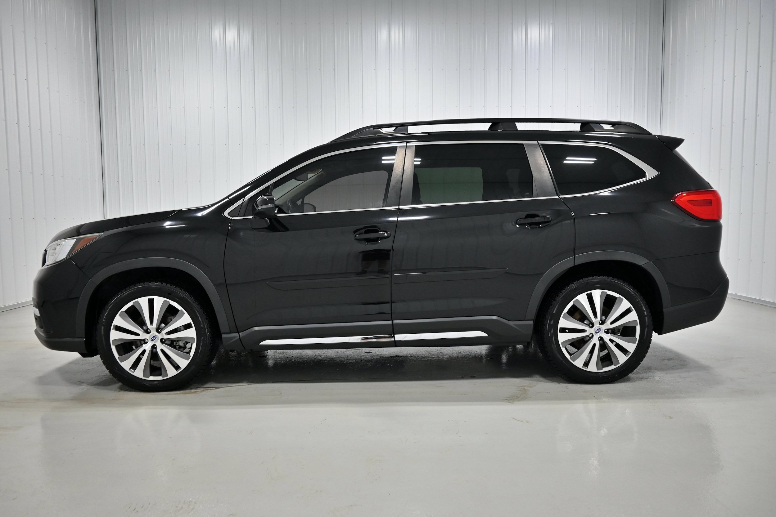 Used 2022 Subaru Ascent Limited w/ Technology Package AWD/4WD image 27
