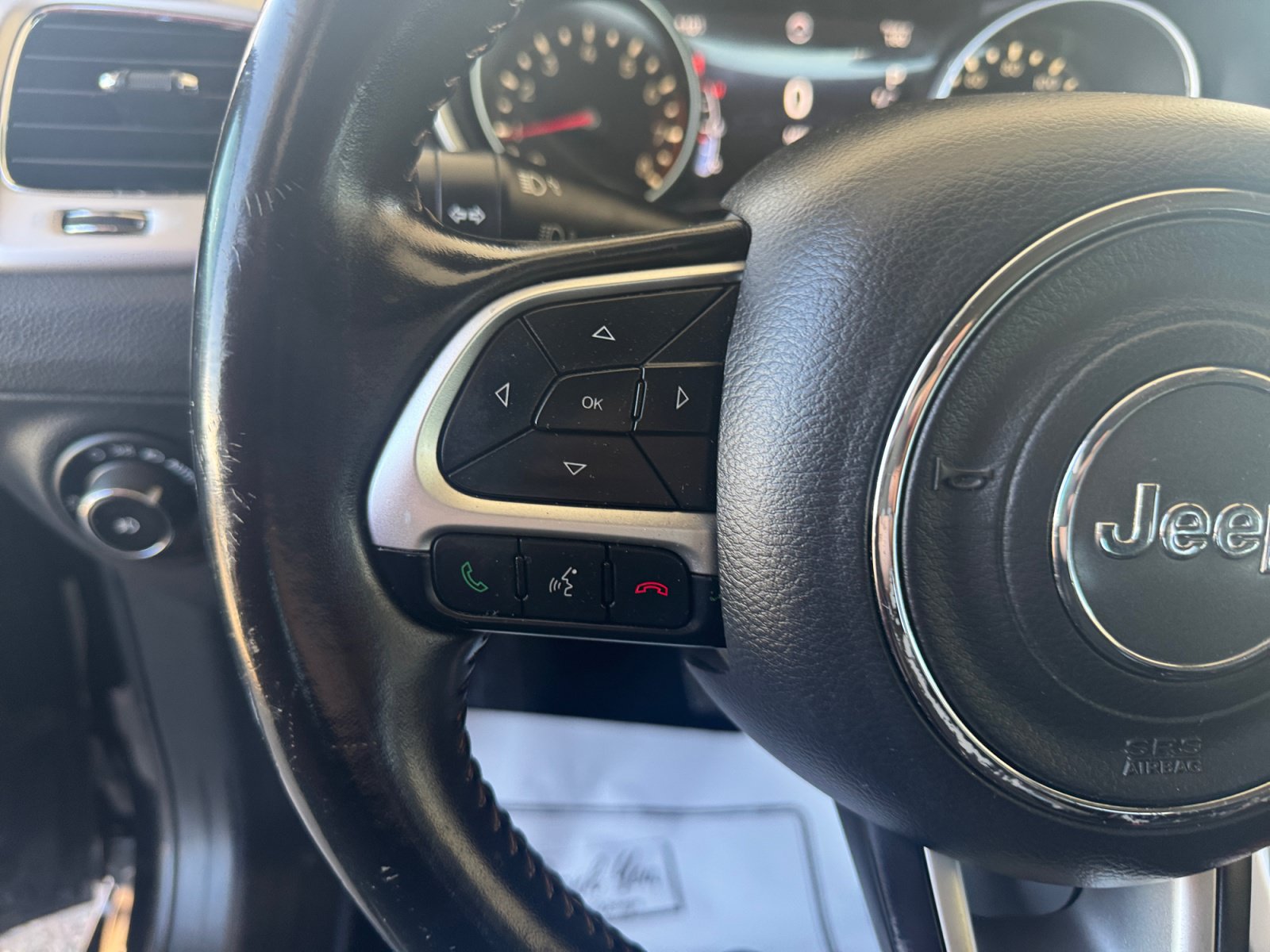 Used 2018 Jeep Compass Latitude w/ Popular Equipment Group FWD image 14