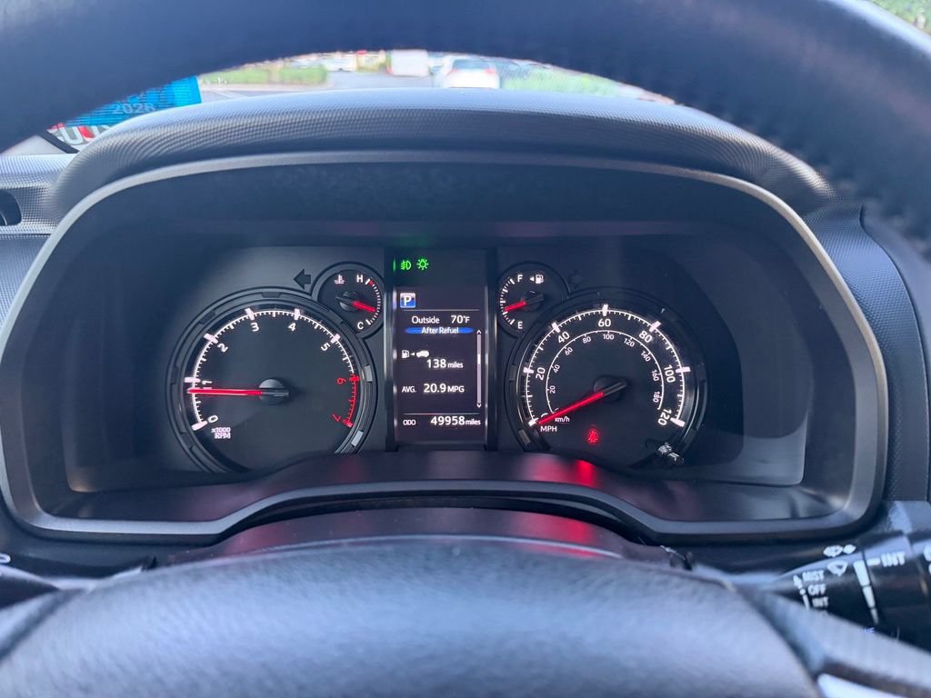 Used 2021 Toyota 4Runner SR5 Premium w/ Moonroof Package AWD/4WD image 26