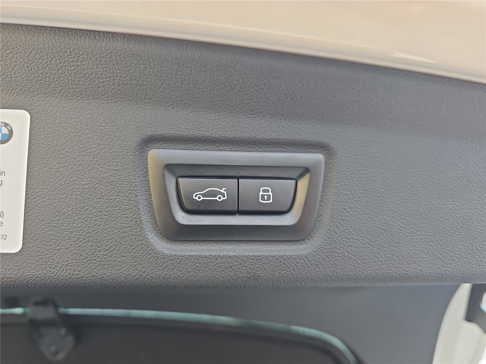 Used 2023 BMW i4 eDrive40 image 11