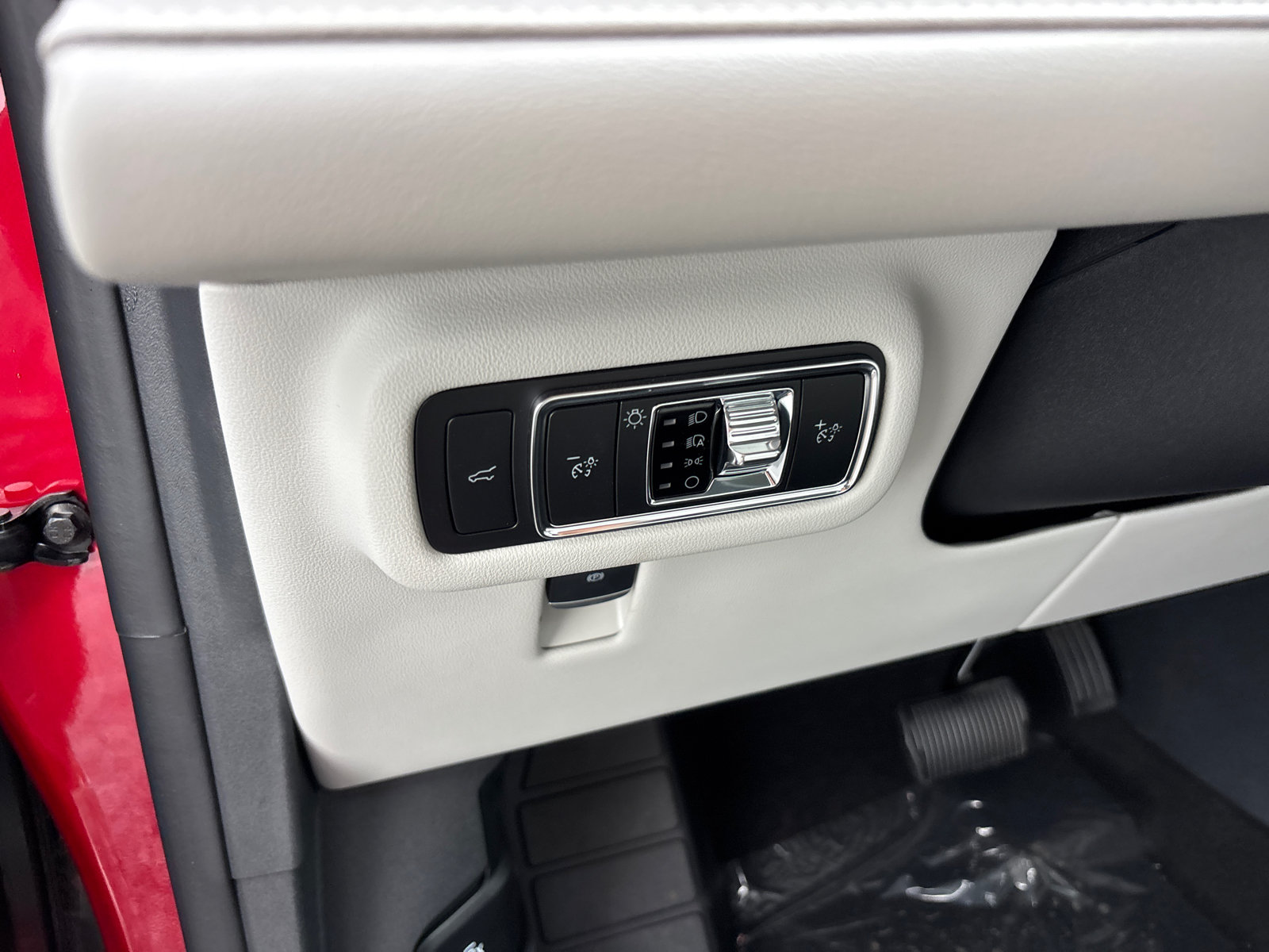 New 2026 Lincoln Nautilus Premier AWD/4WD image 14