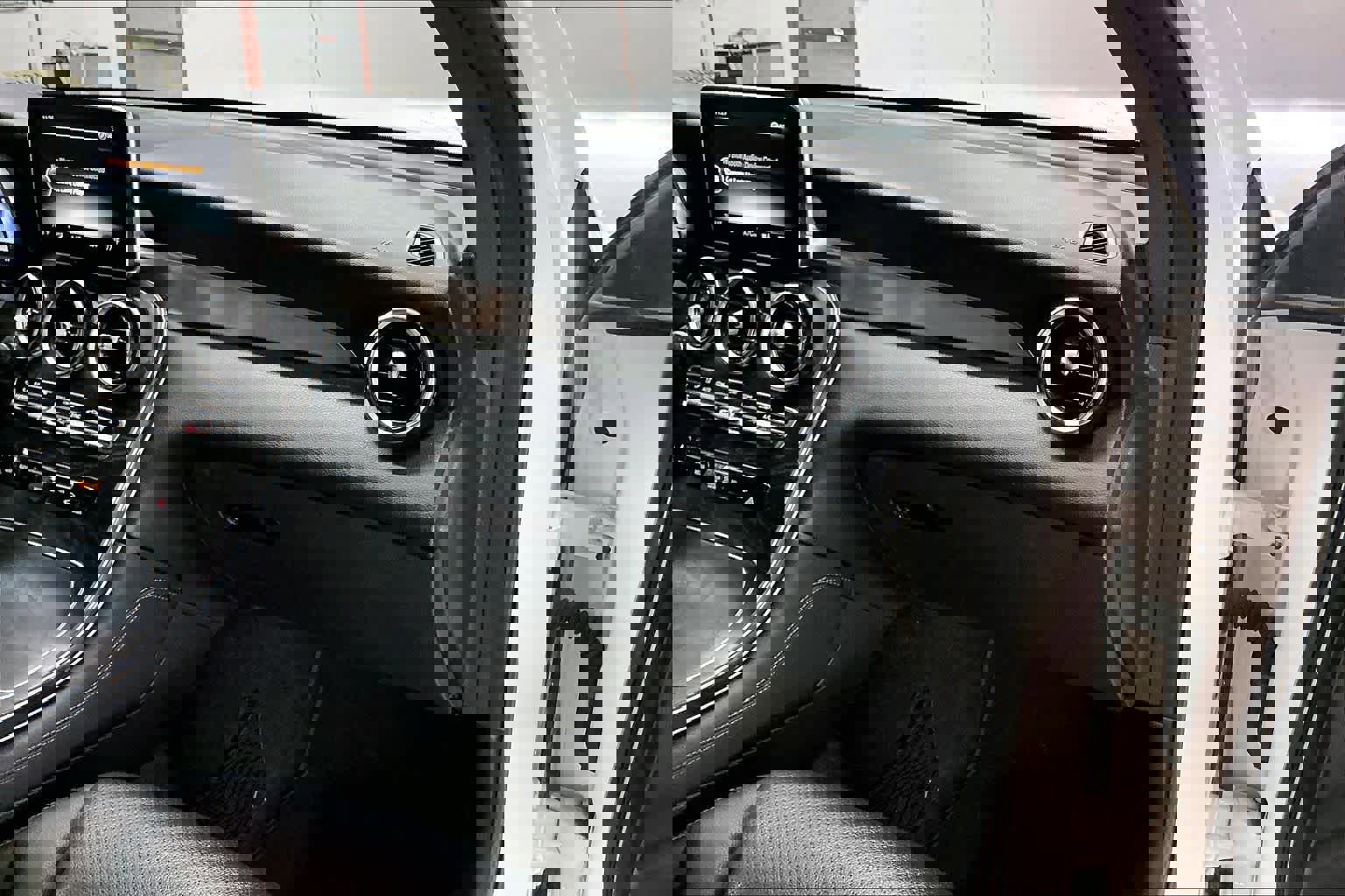 Used 2019 Mercedes-Benz GLC 300 4MATIC image 18