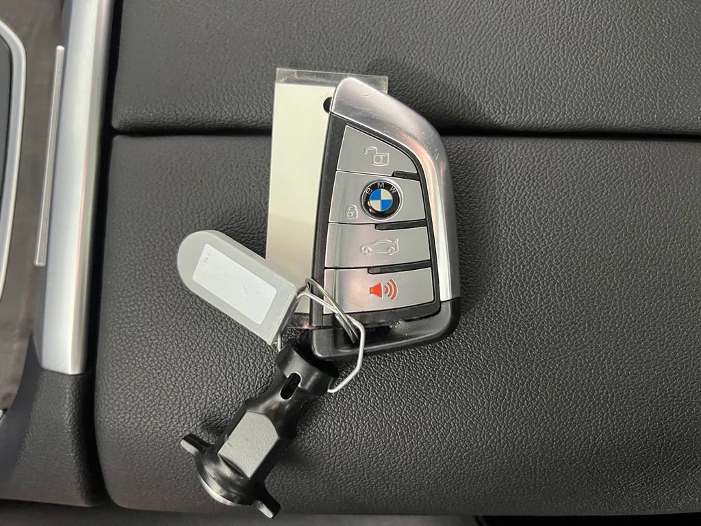 Used 2022 BMW X5 xDrive40i w/ Premium Package AWD/4WD image 36