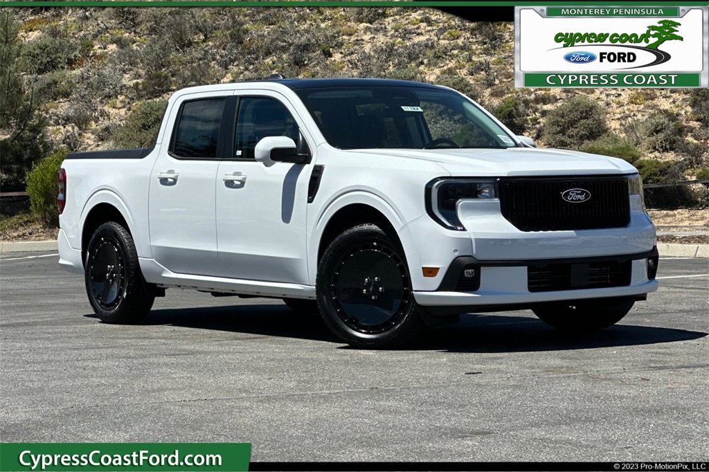 New 2025 Ford Maverick Lobo
