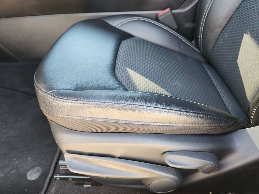 Used 2024 Jeep Compass Latitude w/ Convenience Group image 30