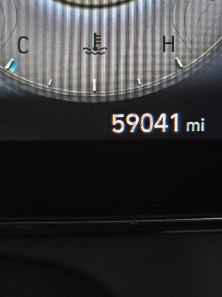 Used 2021 Hyundai Elantra Limited image 22