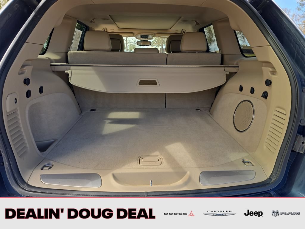 Used 2019 Jeep Grand Cherokee Overland AWD/4WD image 24