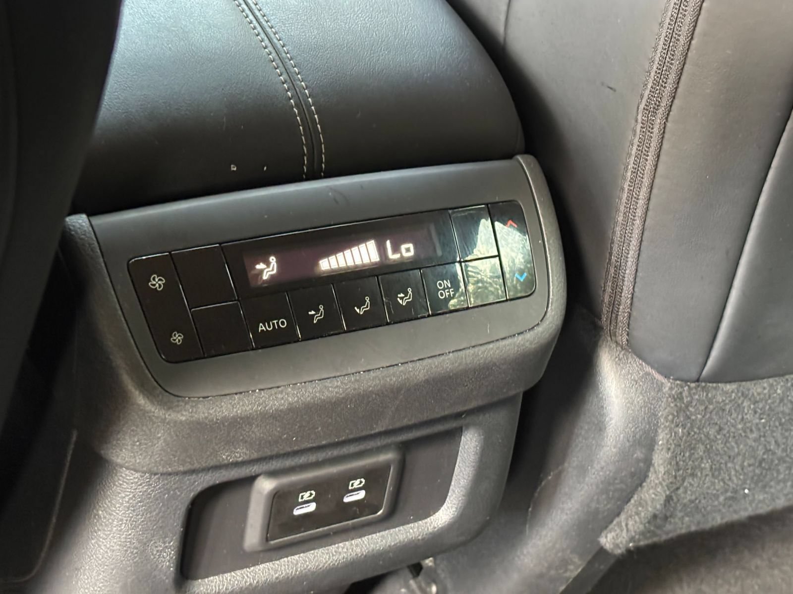Used 2026 Nissan Pathfinder SL FWD image 24