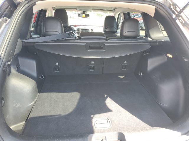 Used 2019 Jeep Cherokee Trailhawk w/ Comfort & Convenience Group AWD/4WD image 7