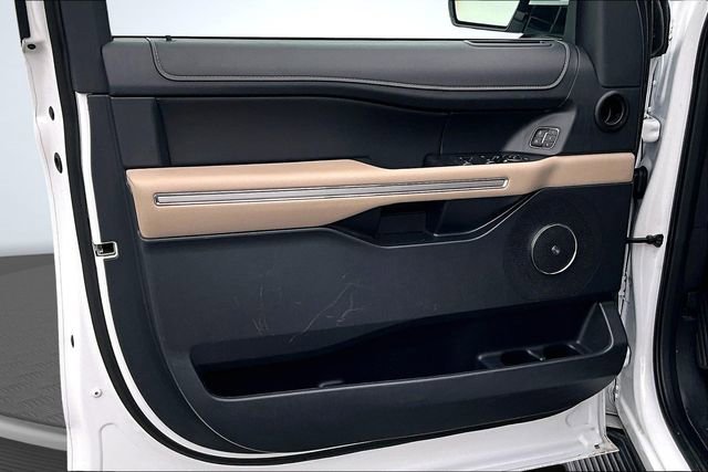 Used 2024 Ford Expedition Max Limited image 22