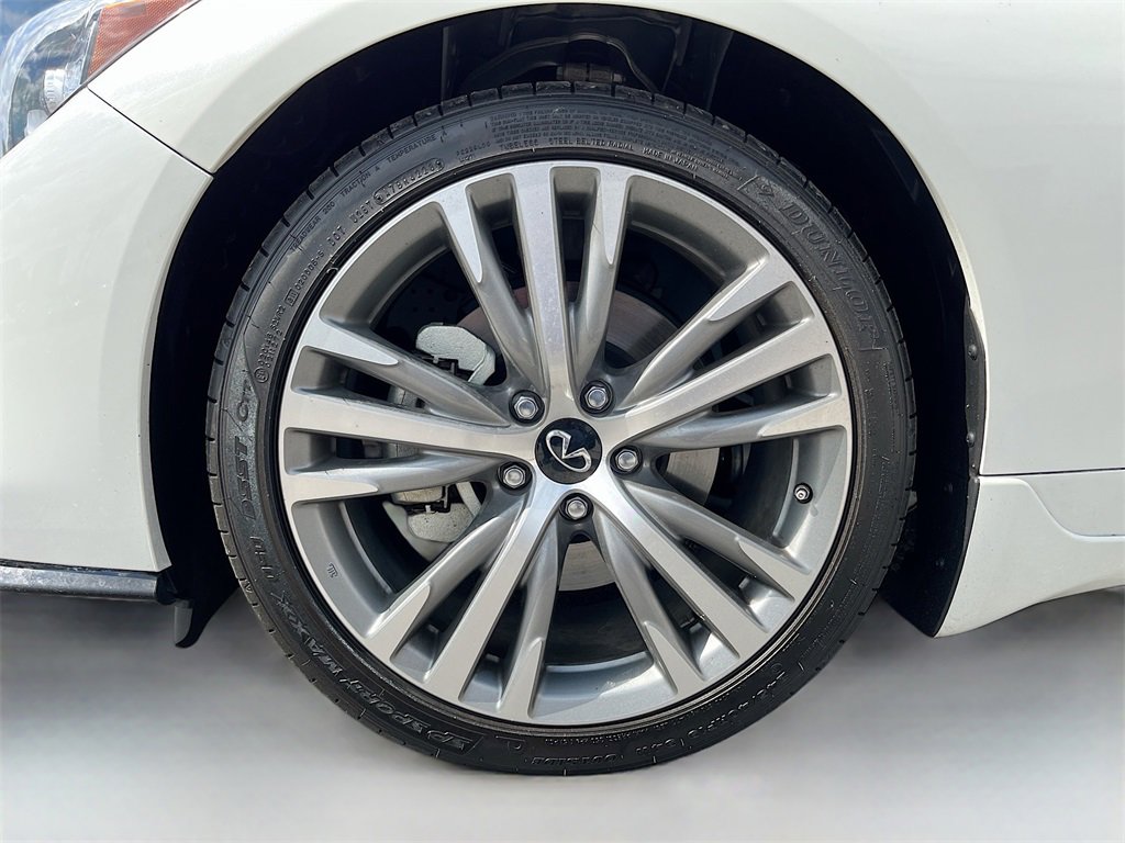 Used 2024 INFINITI Q50 Sensory image 32