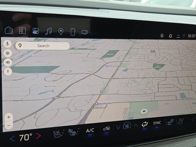 New 2025 Chevrolet Suburban Premier image 3