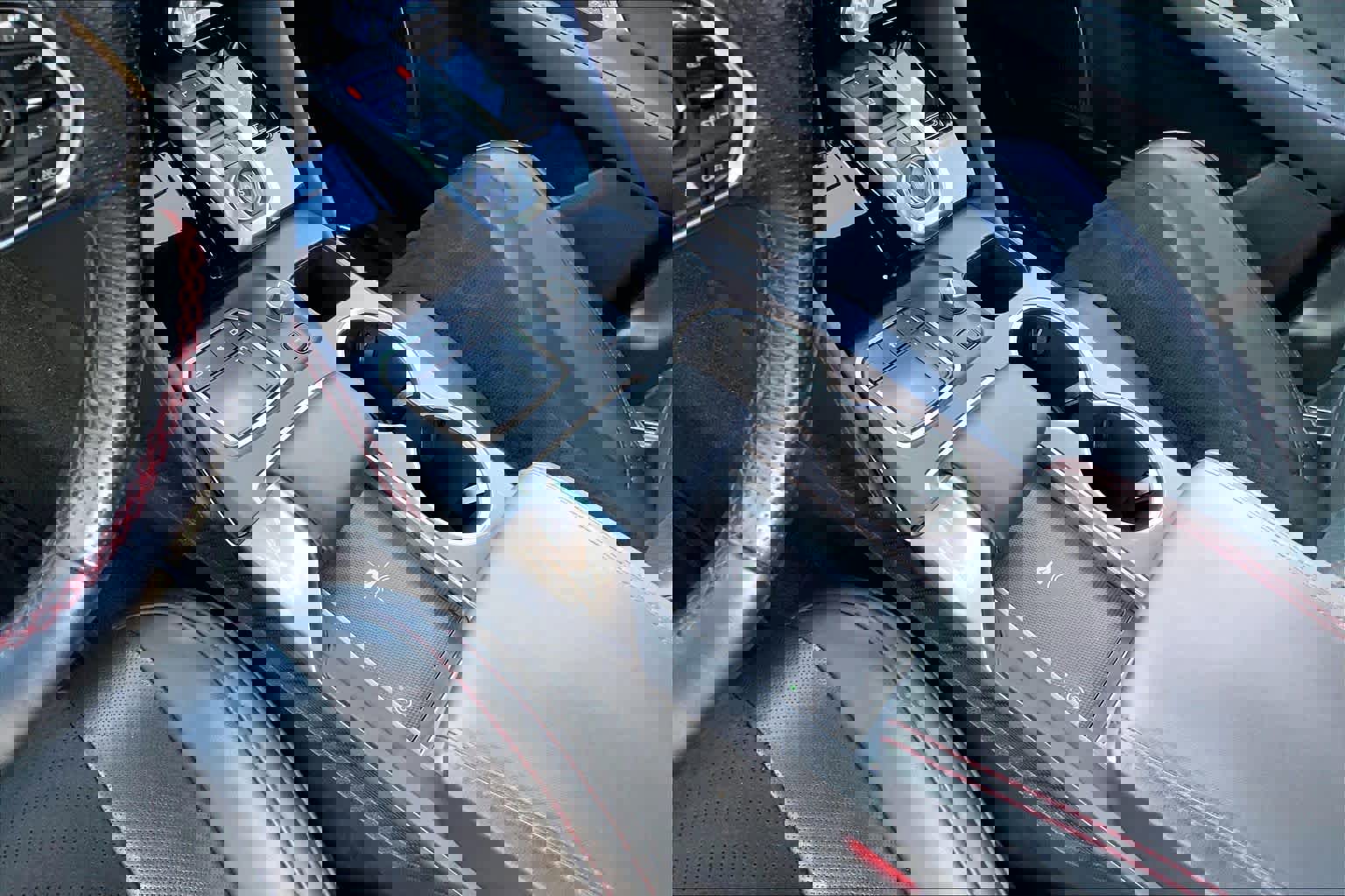 Used 2022 Acura MDX A-Spec image 16