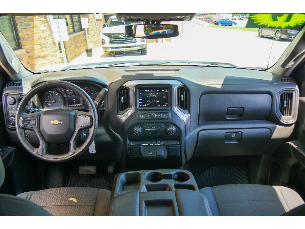 Used 2019 Chevrolet Silverado 1500 Custom w/ Custom Value Package AWD/4WD image 12
