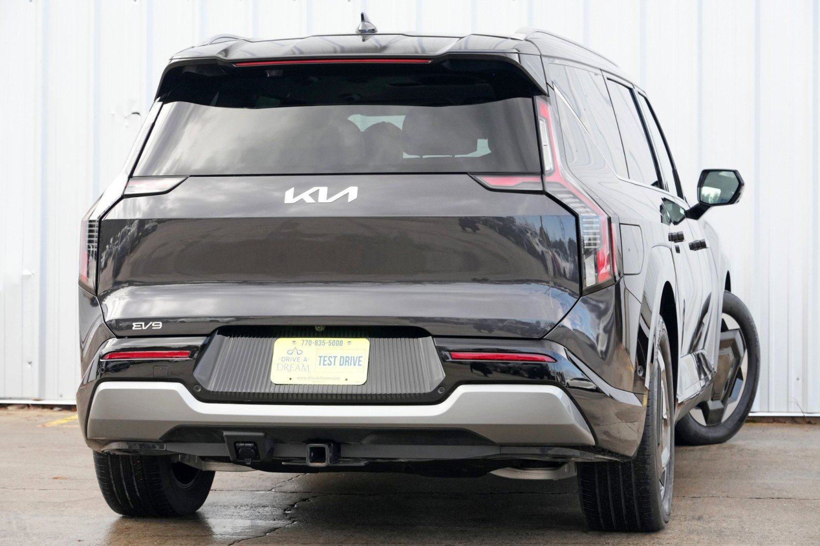 Used 2024 Kia EV9 Land image 5