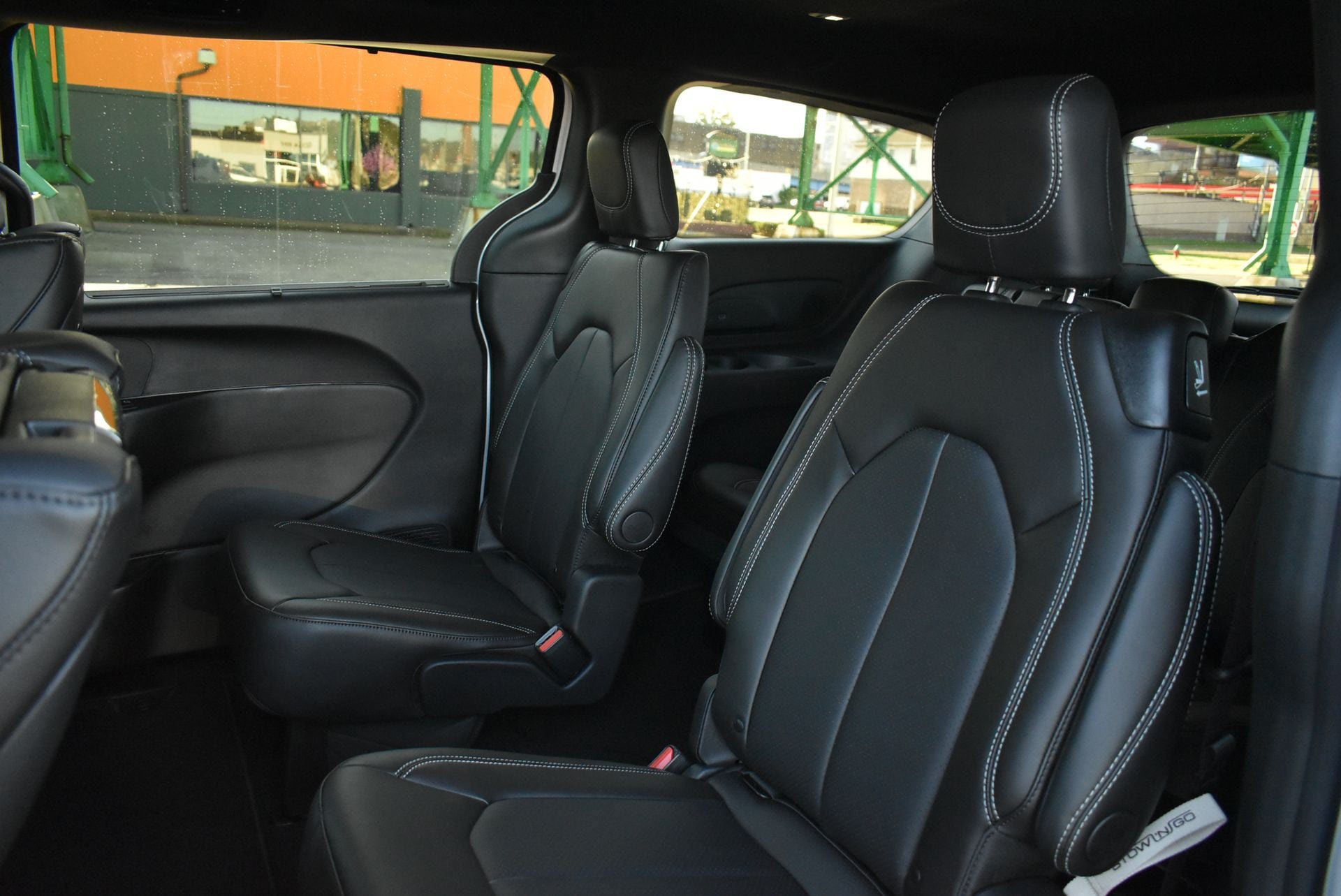 New 2026 Chrysler Pacifica Select FWD image 15