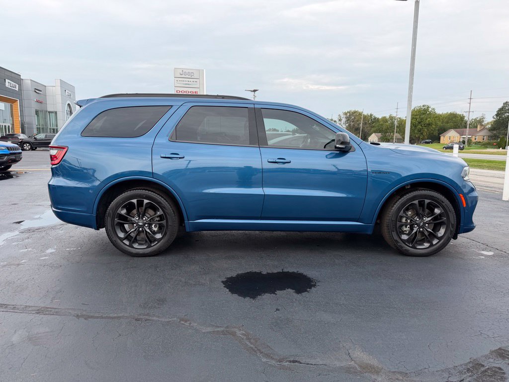 Used 2023 Dodge Durango R/T AWD/4WD image 9