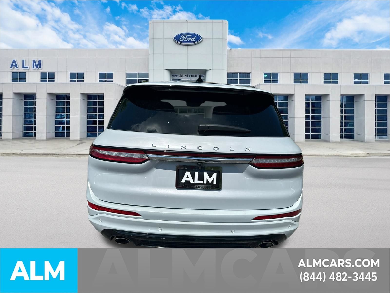 Used 2025 Lincoln Corsair Grand Touring AWD/4WD image 6