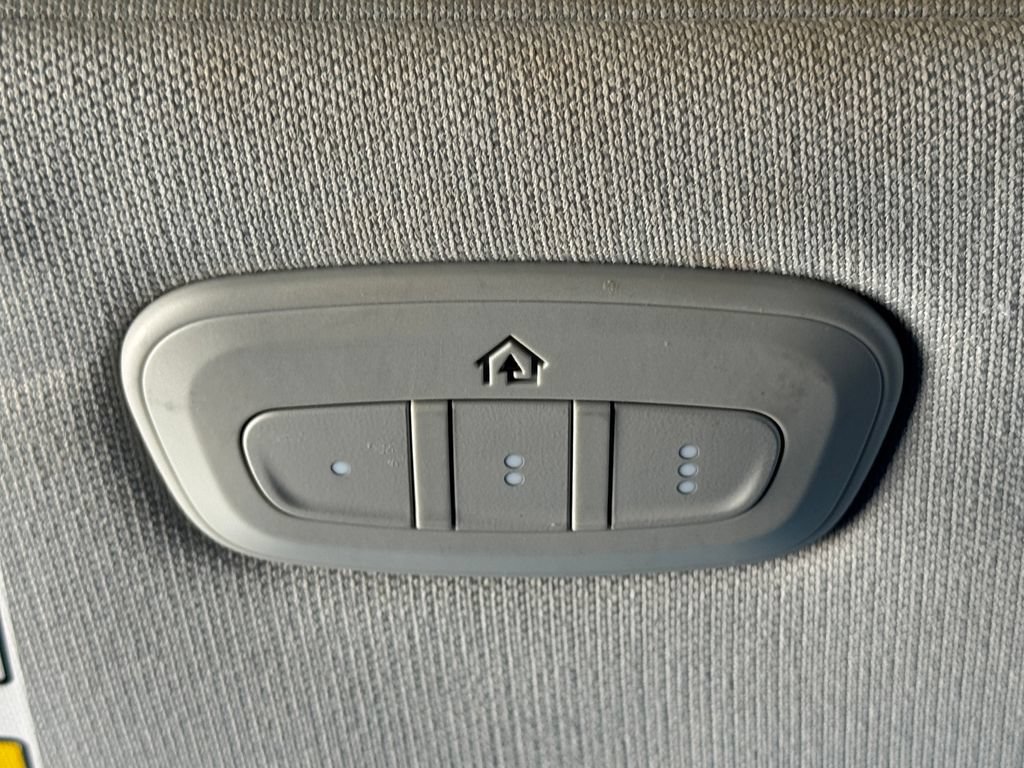 Used 2019 Jeep Cherokee Limited AWD/4WD image 25