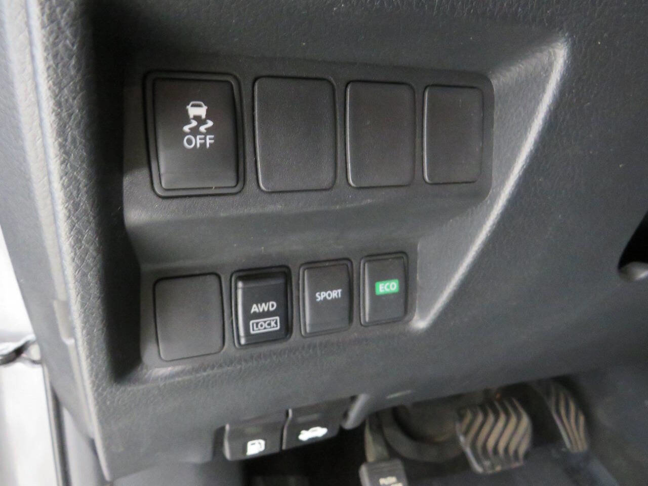 Used 2017 Nissan Rogue S image 21