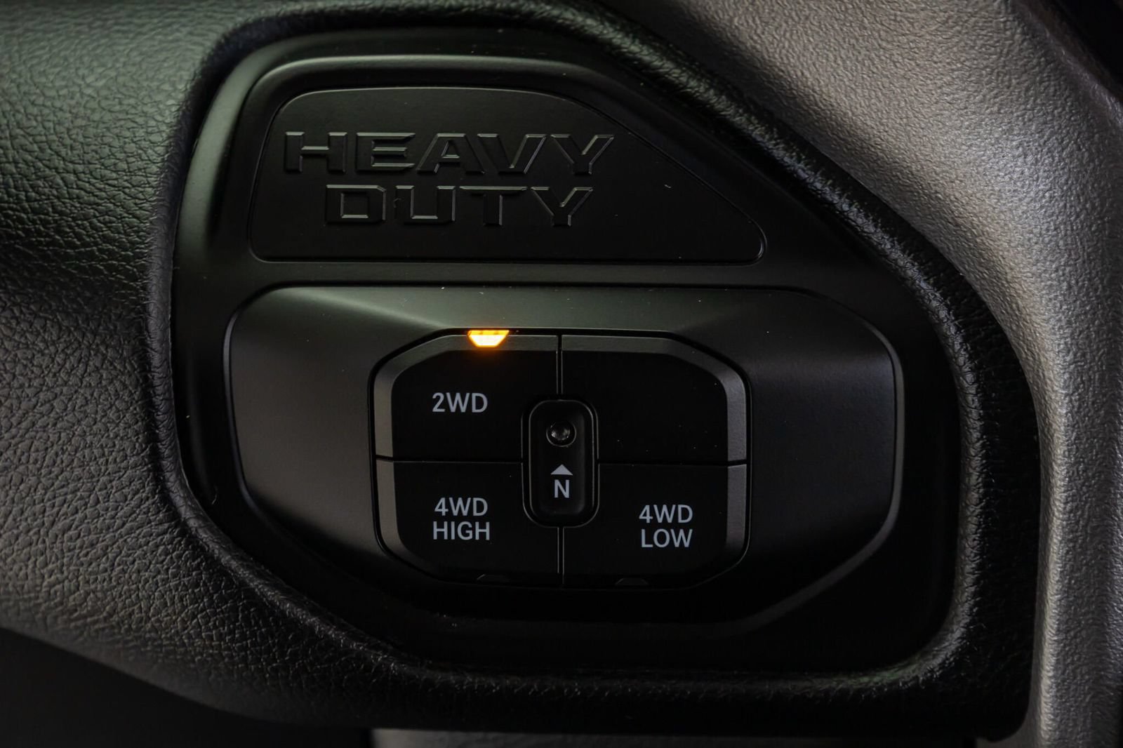 Used 2026 RAM 2500 Laramie AWD/4WD image 22