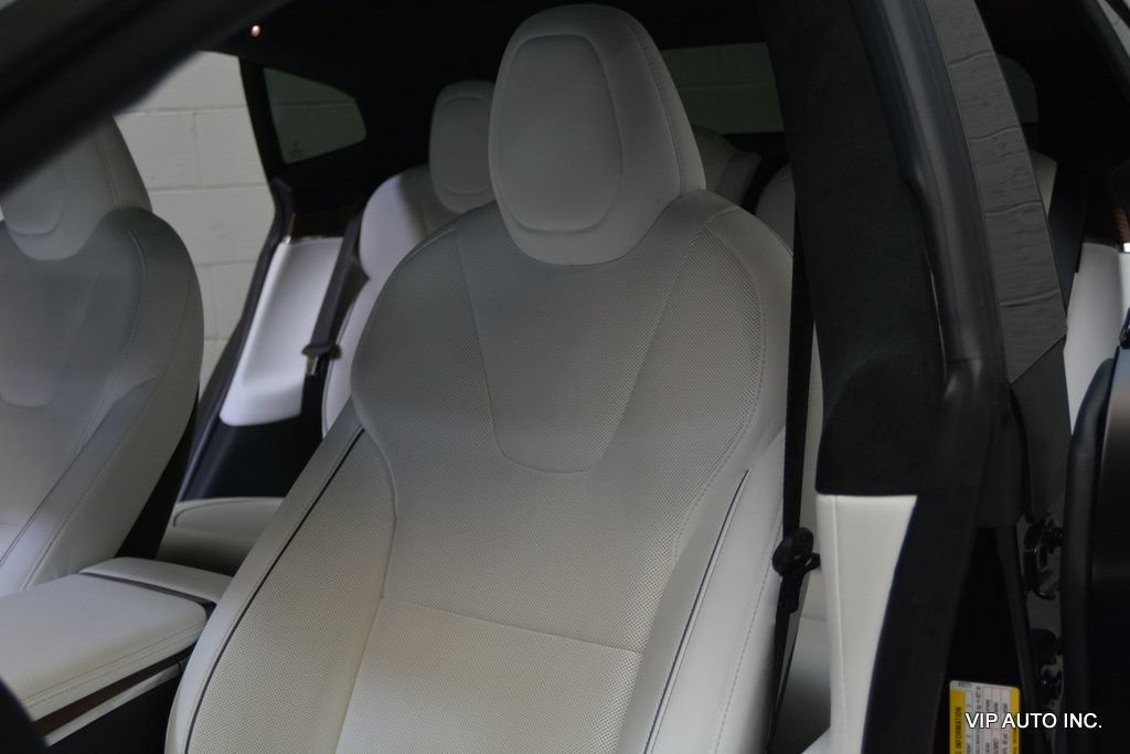Used 2022 Tesla Model S Plaid AWD/4WD image 11
