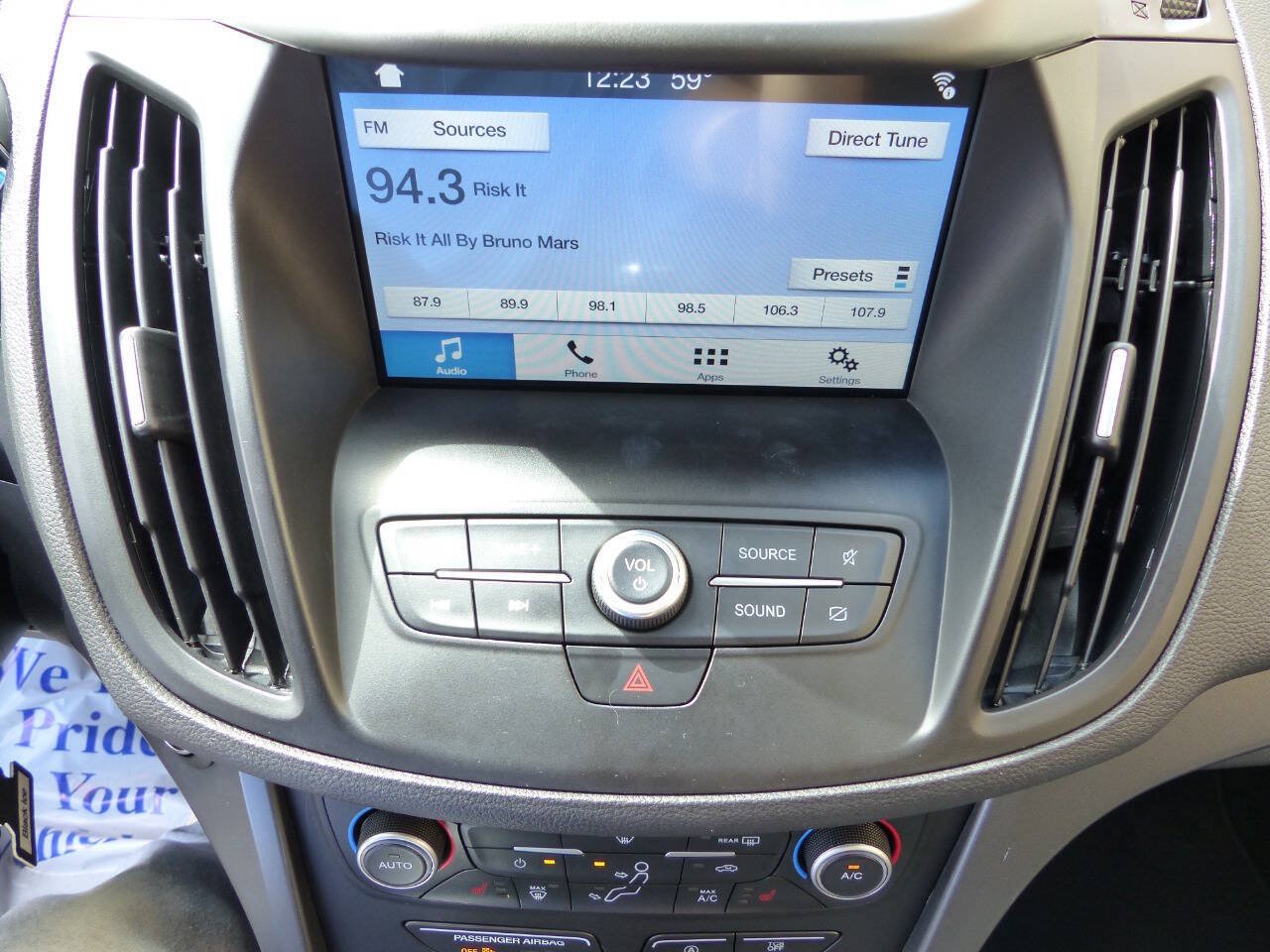 Used 2019 Ford Escape SEL FWD image 33