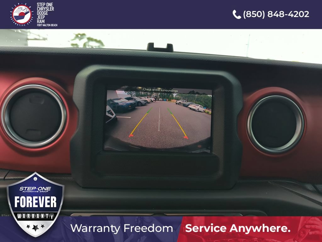 Used 2021 Jeep Wrangler Unlimited Rubicon w/ LED Lighting Group AWD/4WD image 25