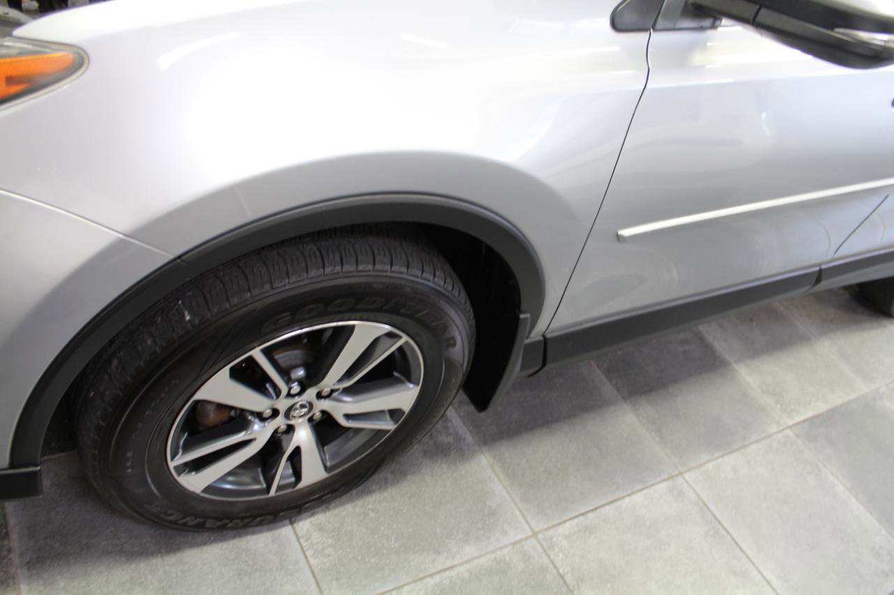 Used 2017 Toyota RAV4 XLE w/ Protection Package image 33
