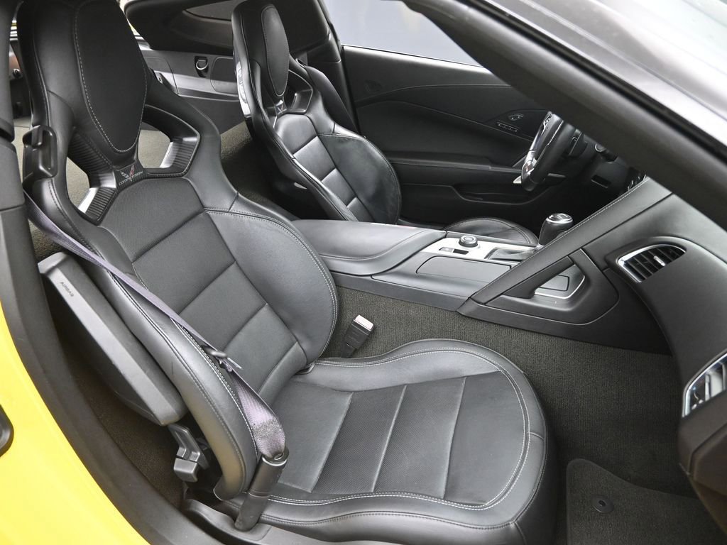Used 2016 Chevrolet Corvette Z06 w/ Z07 Performance Package image 24