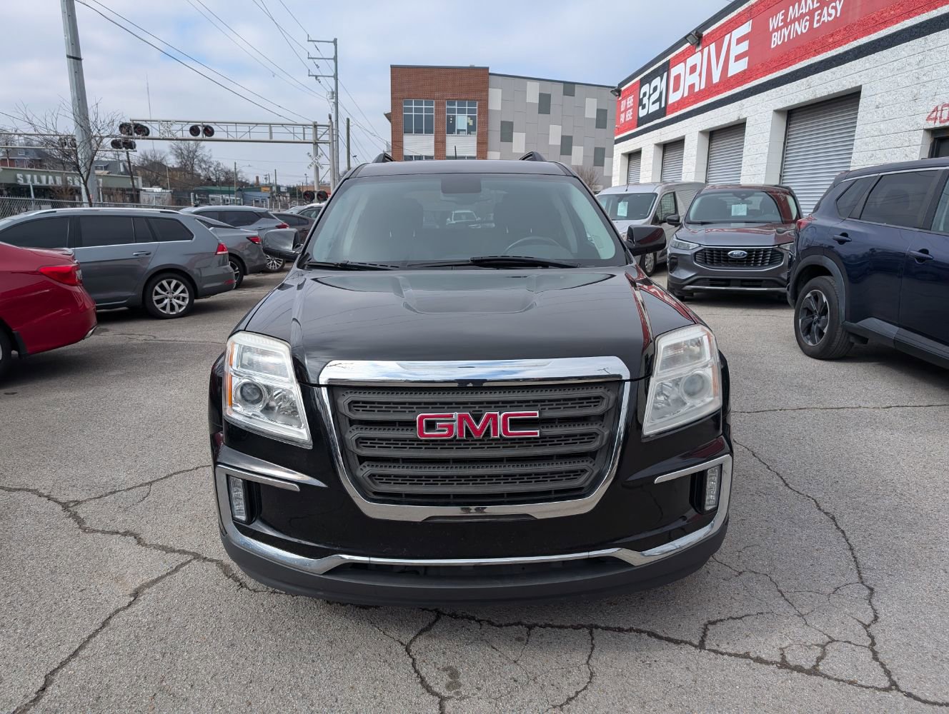 Used 2017 GMC Terrain SLE w/ Convenience Package image 3