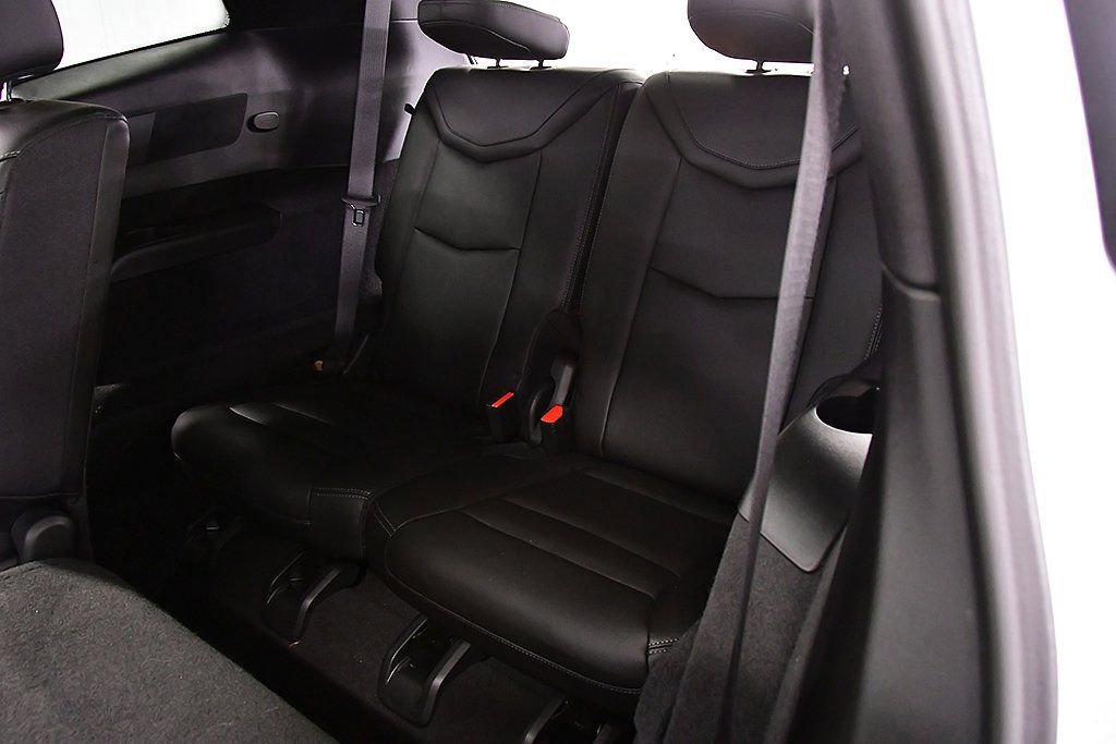 Used 2024 Cadillac XT6 Luxury w/ LPO, Floor Liner Package image 31