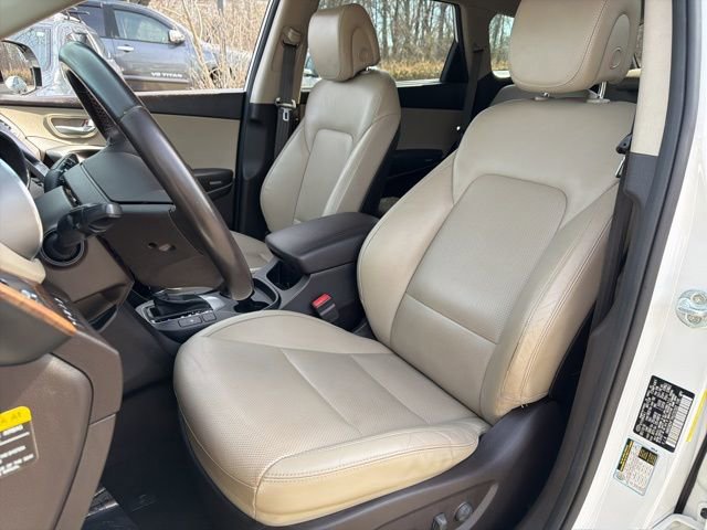 Used 2017 Hyundai Santa Fe Limited w/ Cargo Package AWD/4WD image 8