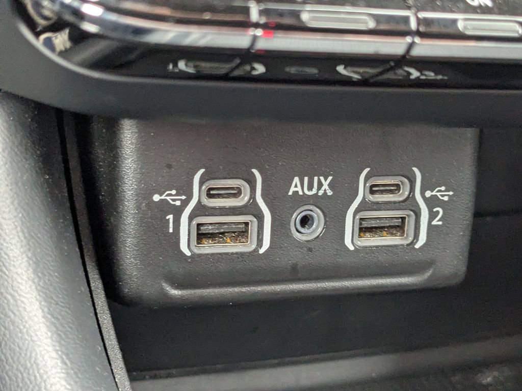 Used 2024 Dodge Durango GT image 22