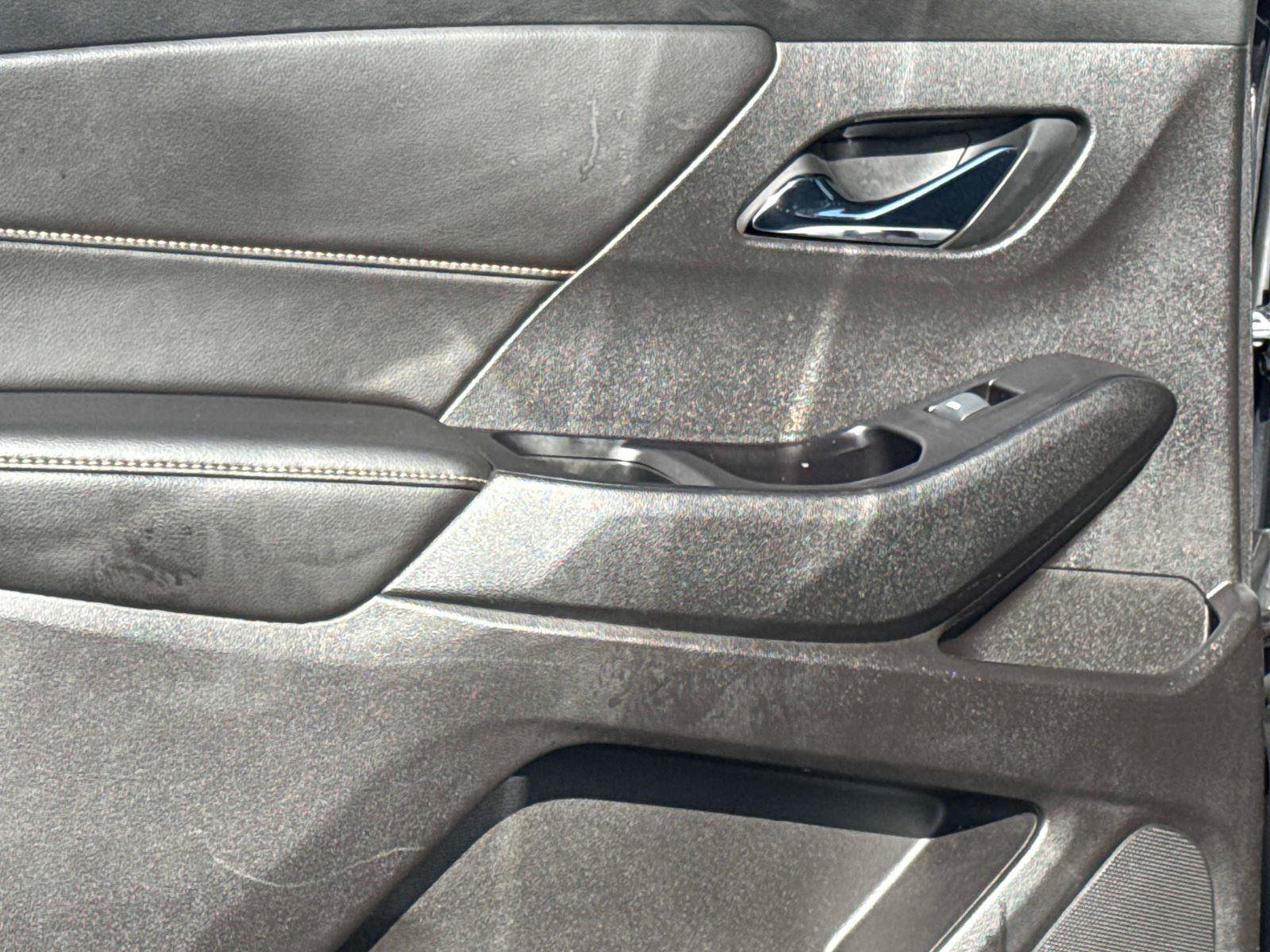 Used 2019 Chevrolet Traverse LS FWD image 11