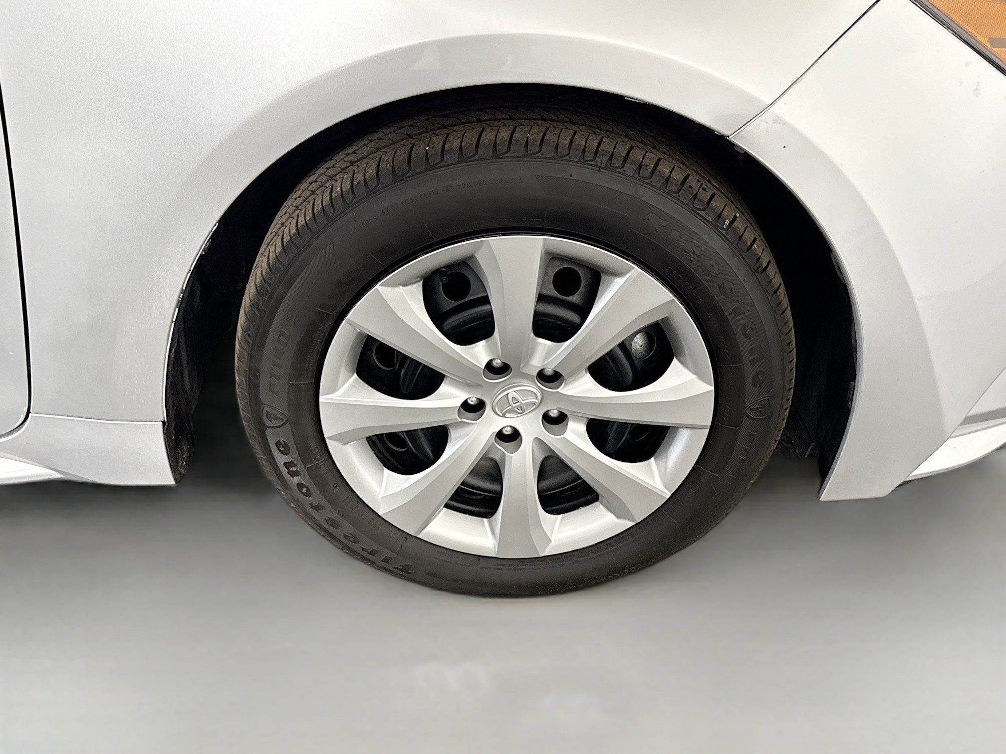 Used 2025 Toyota Corolla LE image 31