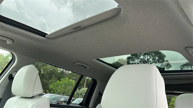Used 2024 Hyundai Santa Fe Limited FWD image 14