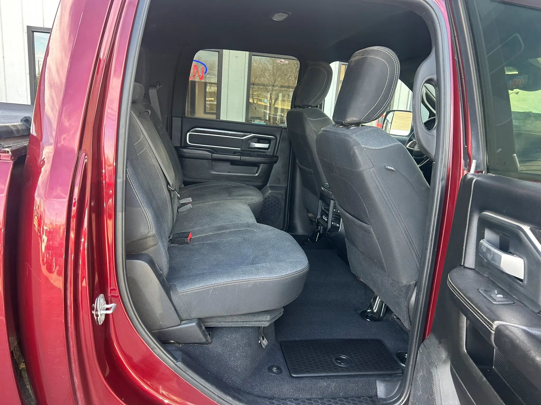 Used 2019 RAM 2500 Big Horn AWD/4WD image 28