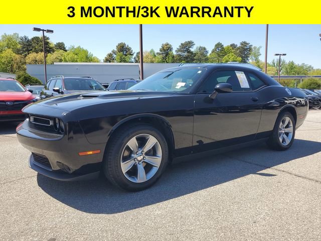 Certified 2019 Dodge Challenger SXT image 3