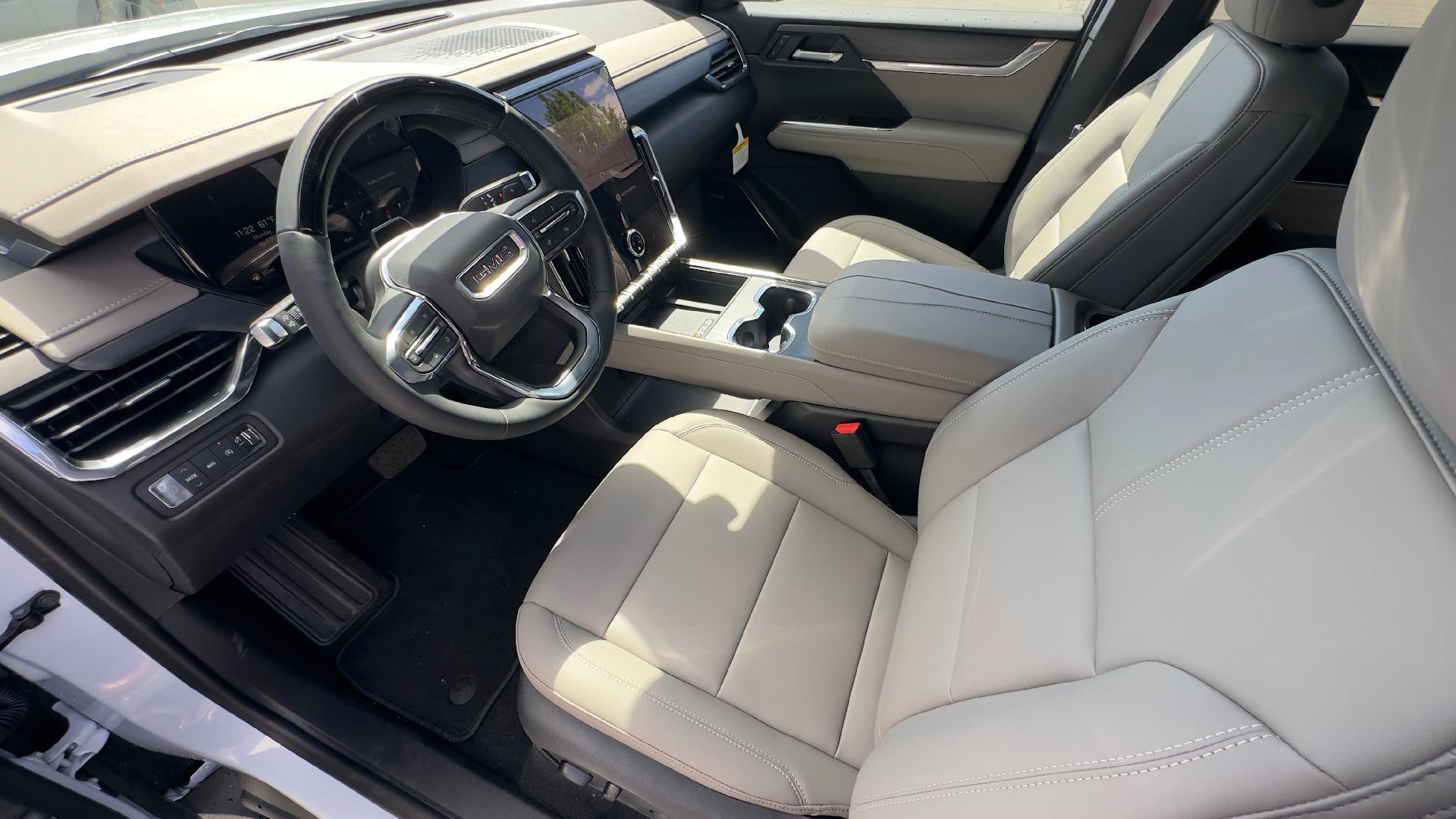 New 2026 GMC Acadia Elevation w/ Super Cruise Package AWD/4WD image 18