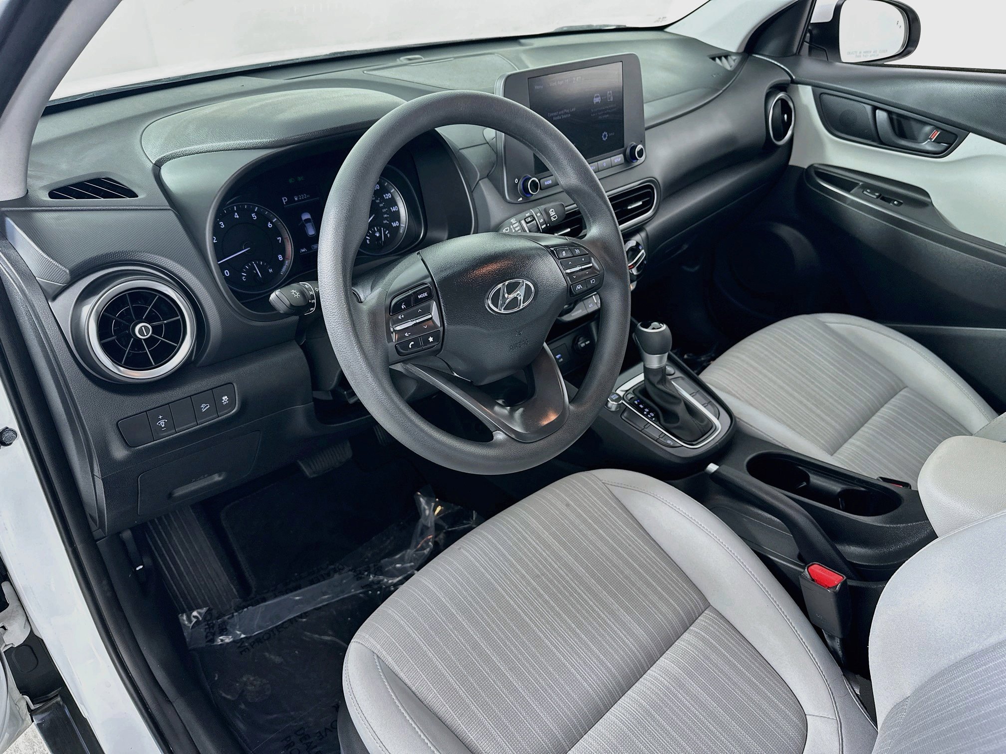 Used 2023 Hyundai Kona SEL AWD/4WD image 9
