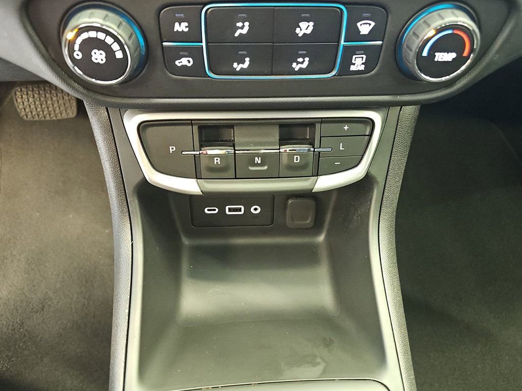 Used 2024 GMC Terrain SLE image 29