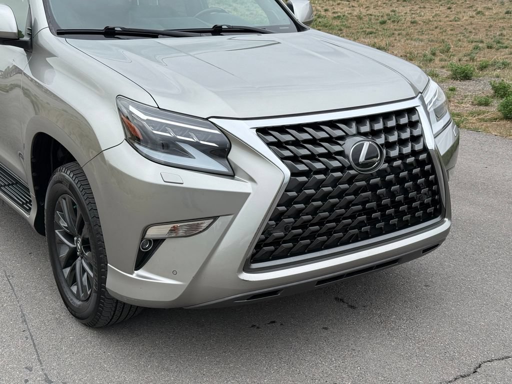 Used 2020 Lexus GX 460 Premium w/ Premium Package AWD/4WD image 5