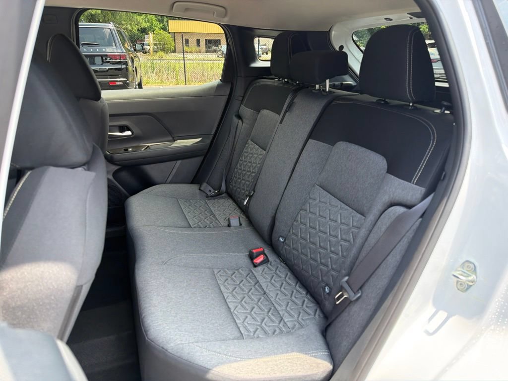 New 2026 Nissan Kicks SV w/ Cold Weather Package AWD/4WD image 17