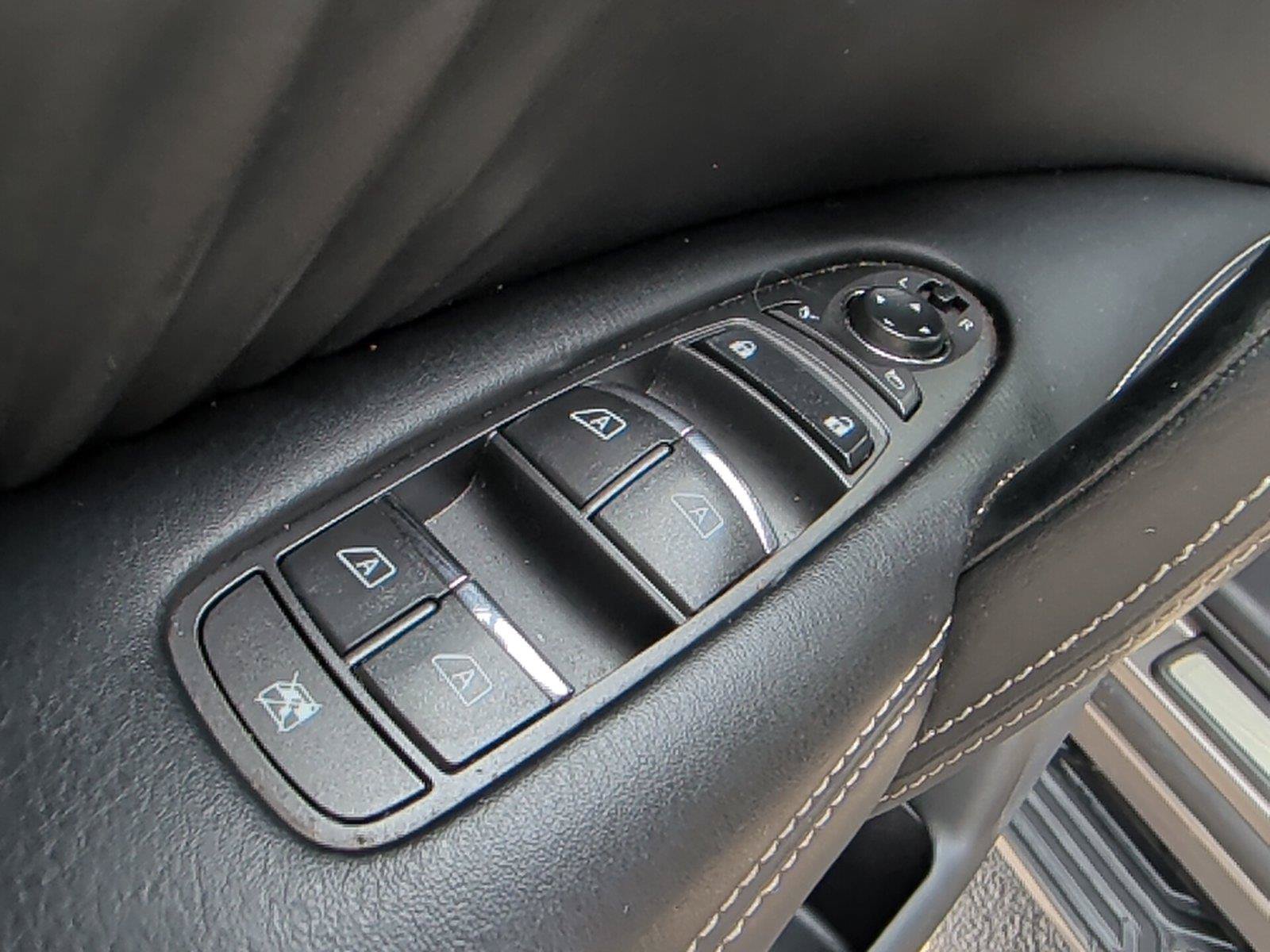 Used 2017 INFINITI QX80 2WD image 15