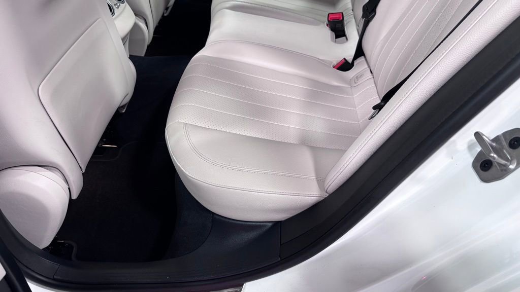 Certified 2023 Mercedes-Benz E 350 4MATIC Sedan image 20