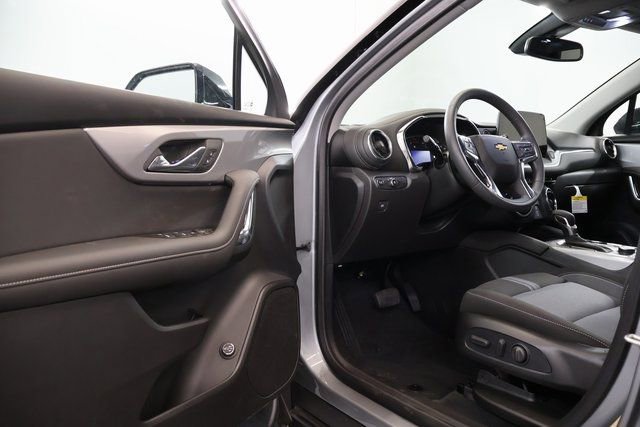 New 2026 Chevrolet Blazer LT w/ Convenience Package image 8